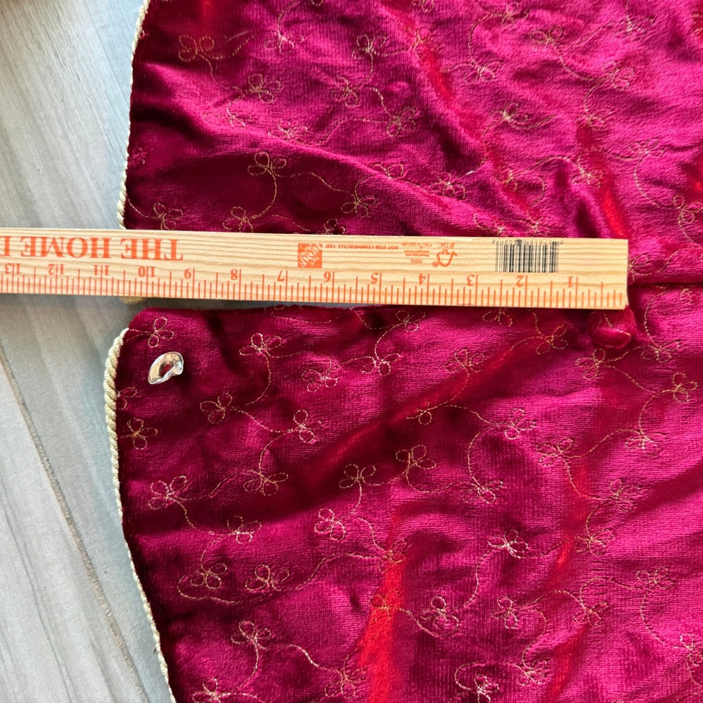 Christmas Tree Skirt Vintage 36in Red Velvet Gold Embroidered Floral - Picture 8 of 12